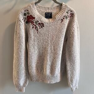 Abercrombie & Fitch Gray Floral Embroidered Pullover Sweater Size S
